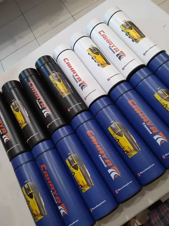 Tumbler print UV biru berlogo, pesanan klien