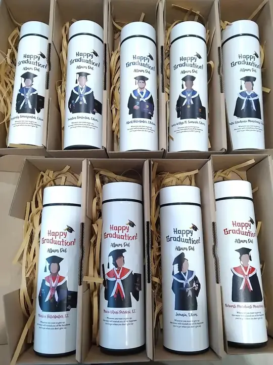 Tumbler wisuda custom dalam kemasan